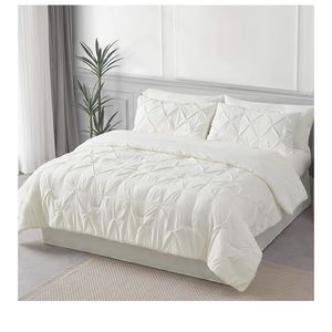 NWT 8 Piece Pleated Comforter Queen Set